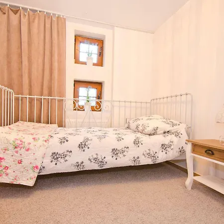 Beautiful Cottage In Dzierzecin Baltic Coast With Garden Nyaraló