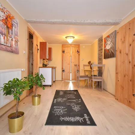 Beautiful Cottage In Dzierzecin Baltic Coast With Garden Nyaraló *