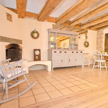 Beautiful Cottage In Dzierzecin Baltic Coast With Garden Nyaraló Postomino